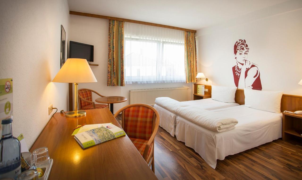 Hotel Amerika Bad Schussenried Exteriör bild